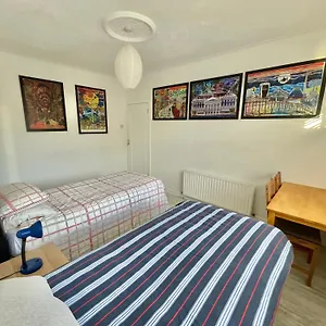 20 Minutes To The Center Guest house
